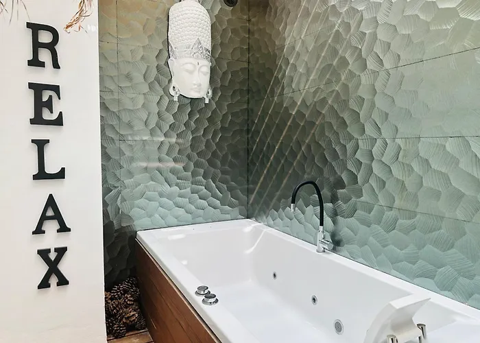 Pambnb - Chic Beachside